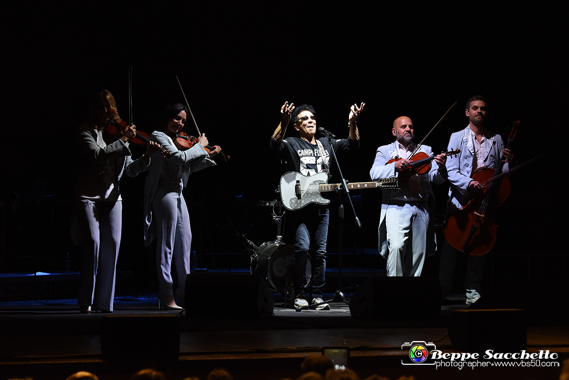 VBS_3997 - Concerto Edoardo Bennato - Peter Pan Rock 'n' Roll Tour.jpg